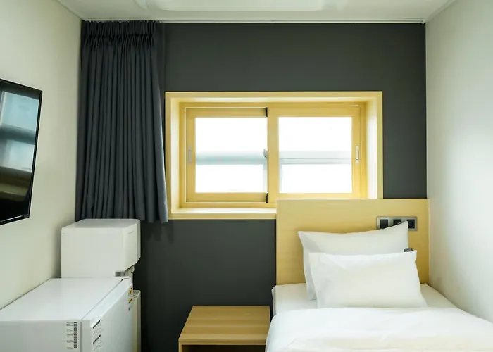 The Hue Myeongdong 4*