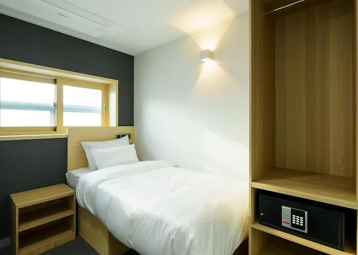 The Hue Myeongdong Guest house