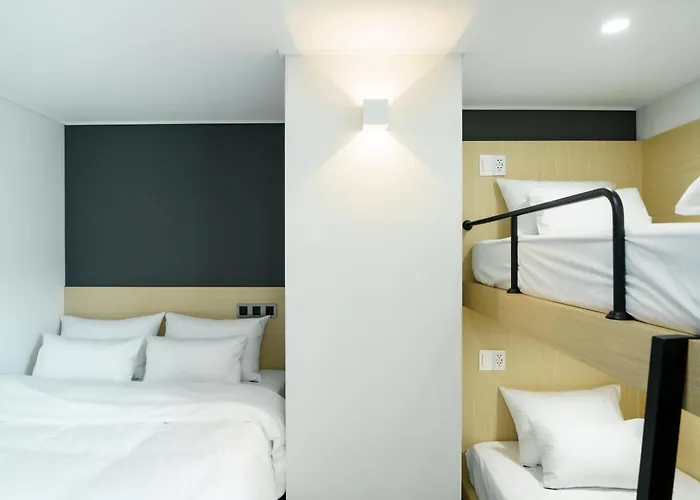 The Hue Myeongdong Guest house Seoul
