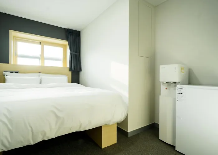 The Hue Myeongdong Guest house
